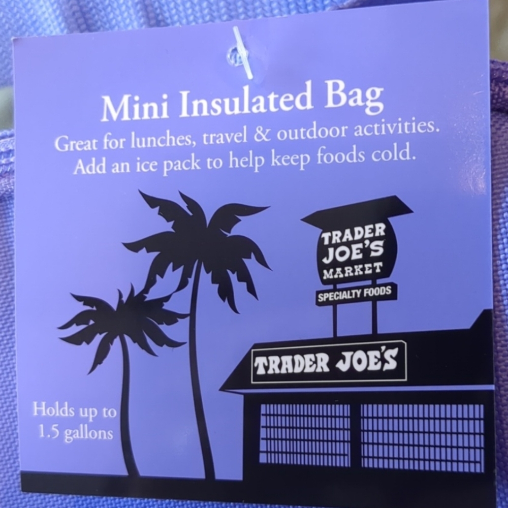 NWT Trader Joe's mini insulated lylac and pink 1.5 gallon cooler bags - Picture 6 of 15